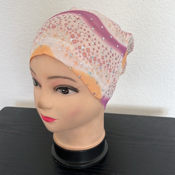 Elegant Multicolor Hijab - Picture 2 of 4